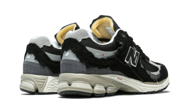 New Balance 2002R Protection Pack Black – Image 2