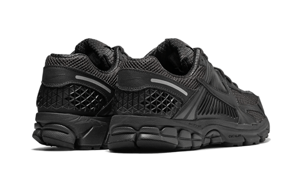 Nike Vomero 5 Triple Black – Image 2