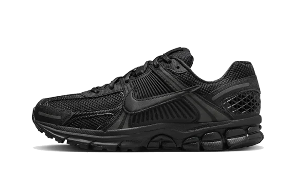 Nike Vomero 5 Triple Black